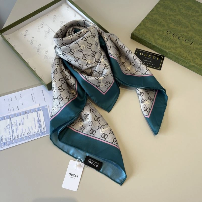 Gucci Scarf WeatherProof 270714