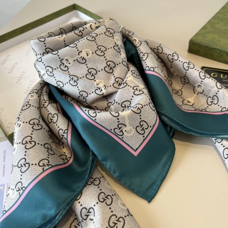 Gucci Scarf WeatherProof 270714