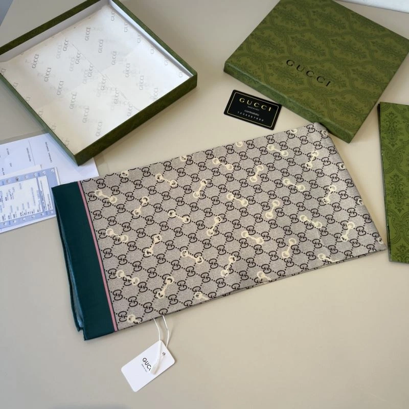 Gucci Scarf WeatherProof 270714