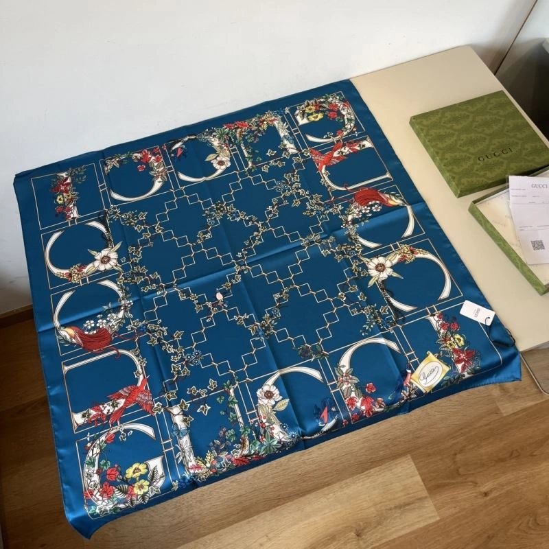 Gucci Scarf Timeless 270705