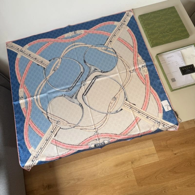 Gucci Scarf Resilient 270689