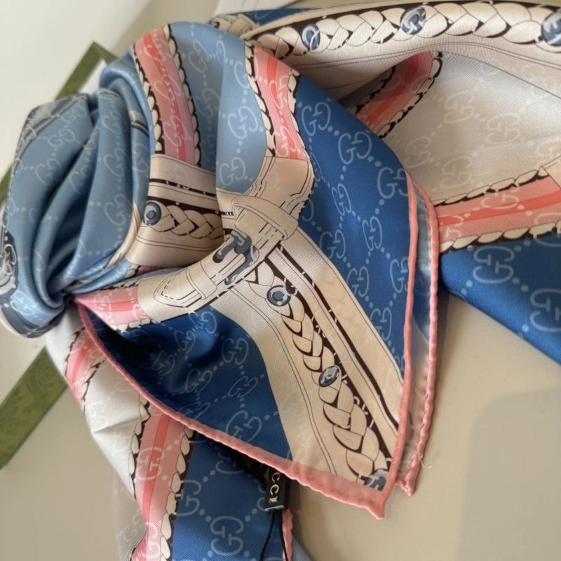 Gucci Scarf Resilient 270689