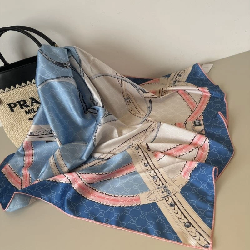 Gucci Scarf Resilient 270689