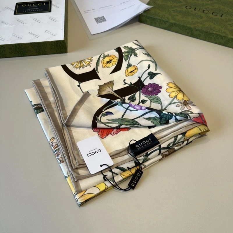 Gucci Scarf Fashionable 270694