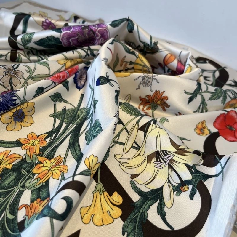 Gucci Scarf Fashionable 270694