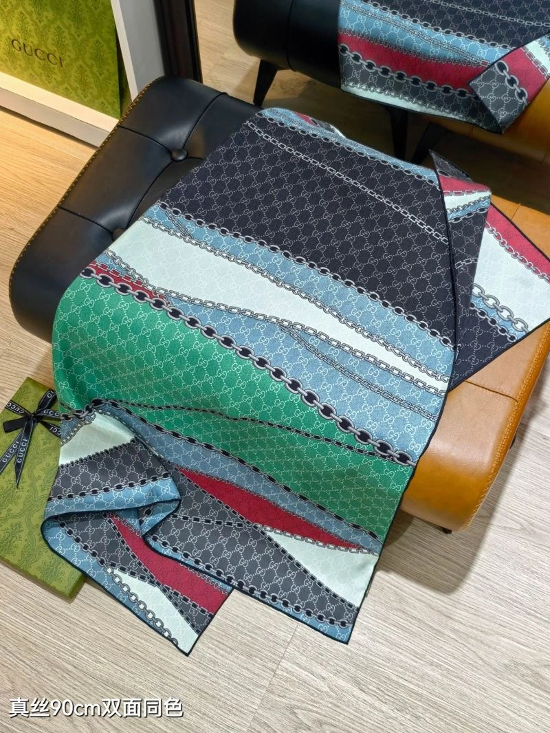 RelaxedFit Gucci Scarf 271080