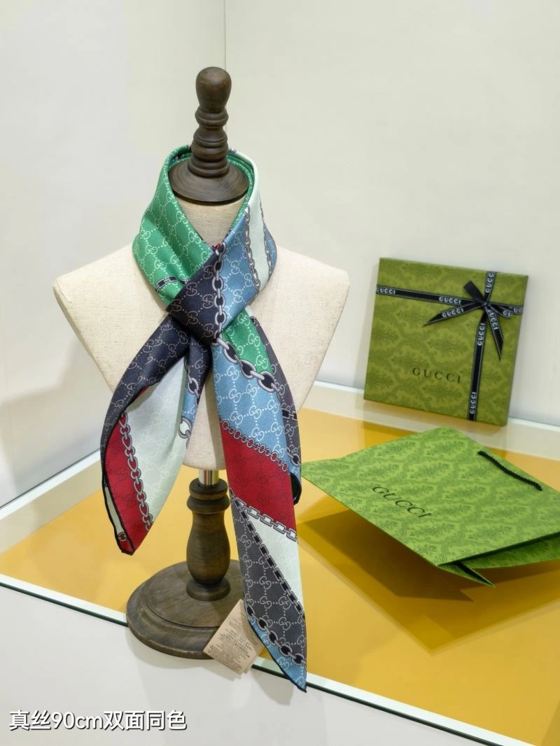 RelaxedFit Gucci Scarf 271080
