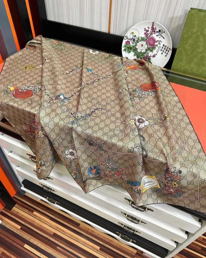 Efficient Gucci Scarf 271075