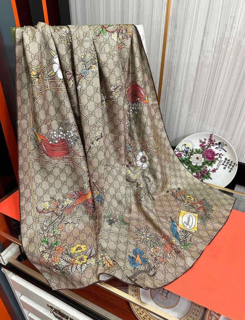 Efficient Gucci Scarf 271075