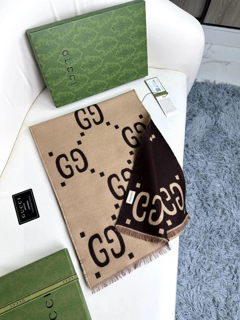 Gucci Scarf Timeless 271072