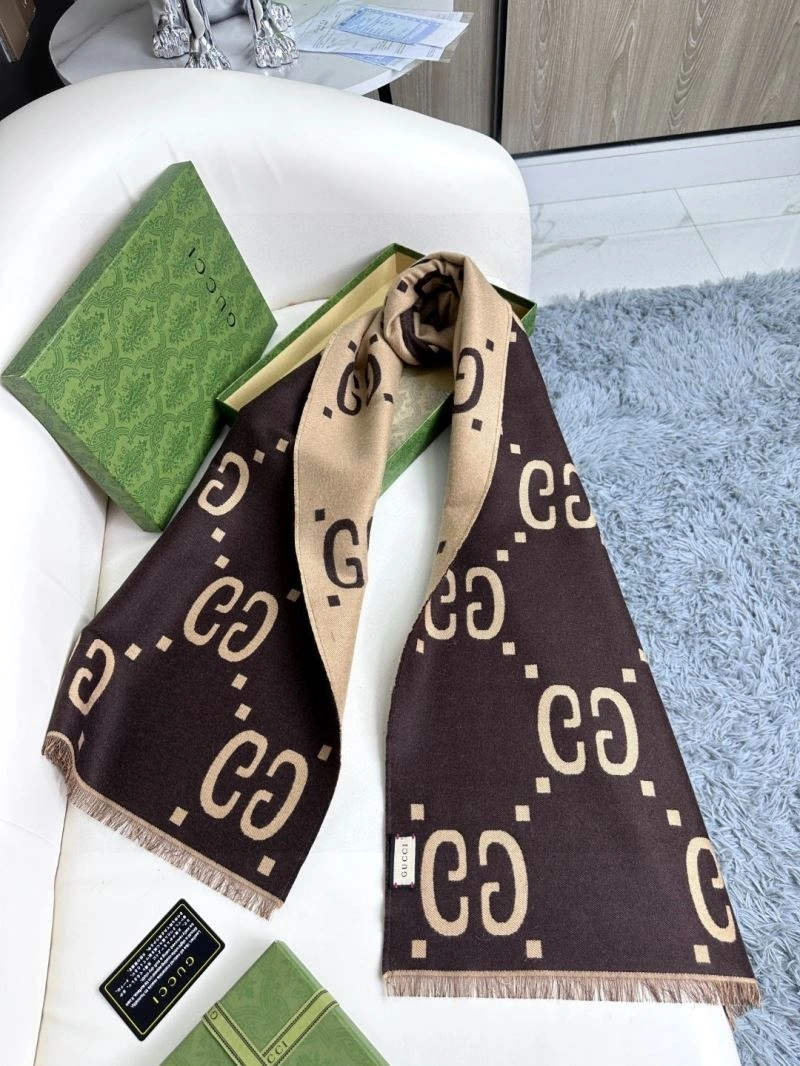 Gucci Scarf Timeless 271072