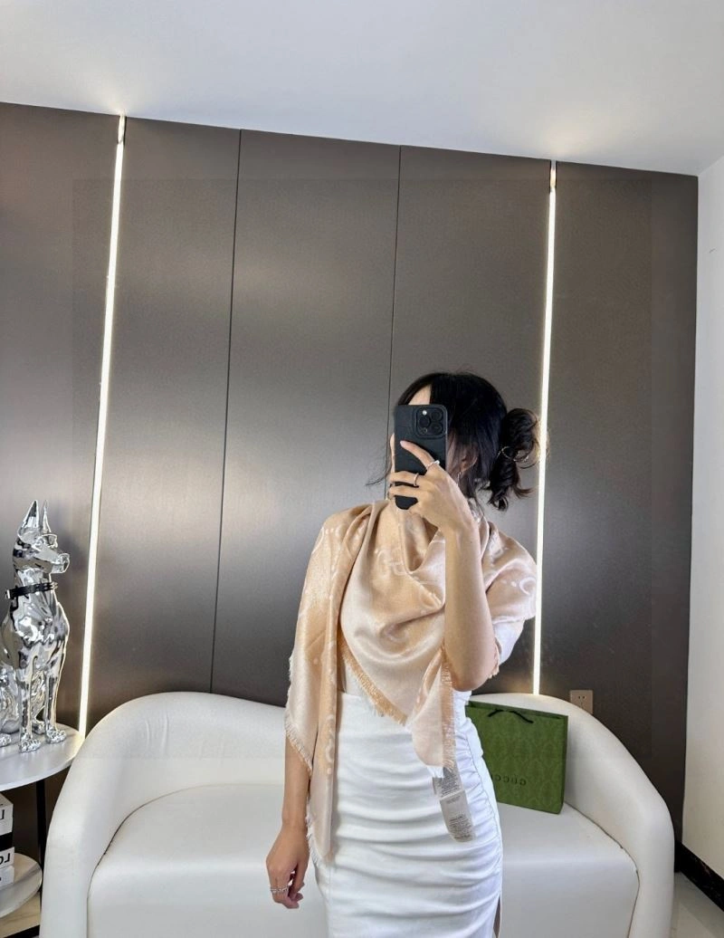 Practical Gucci Scarf 271069