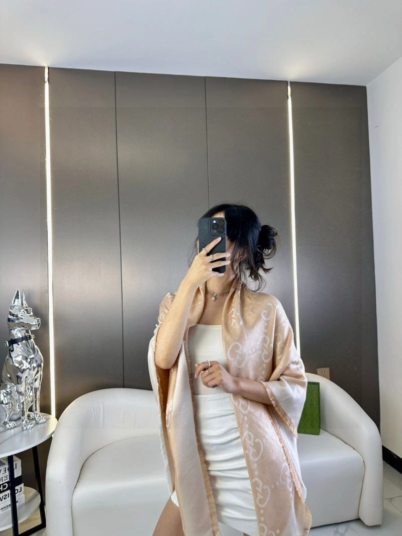 Practical Gucci Scarf 271069
