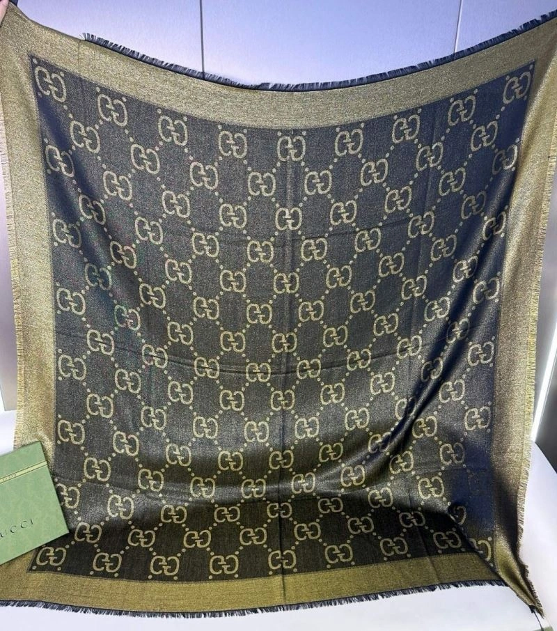 Gucci Scarf Packable 271067