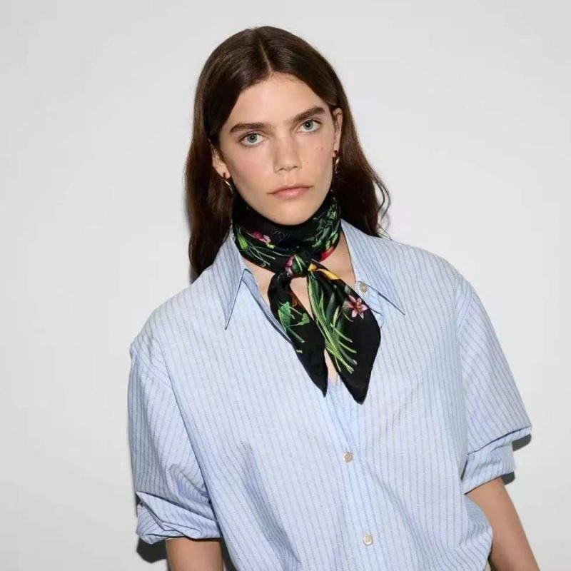 Gucci Scarf TimelessDesign 271805