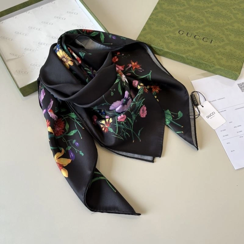 Gucci Scarf TimelessDesign 271805