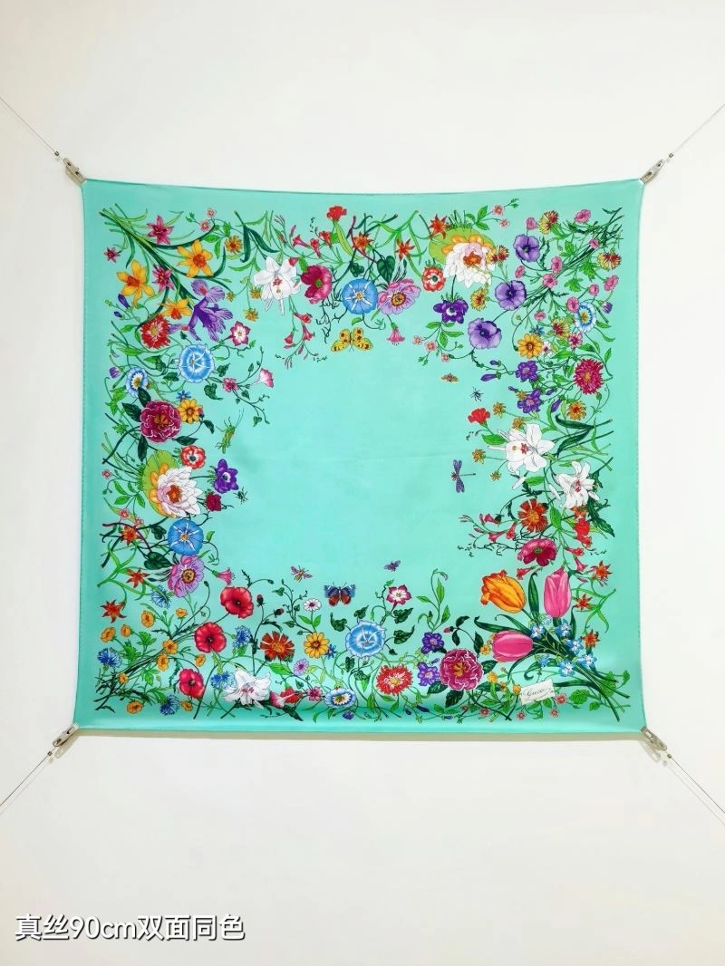 Timeless Gucci Scarf 271806
