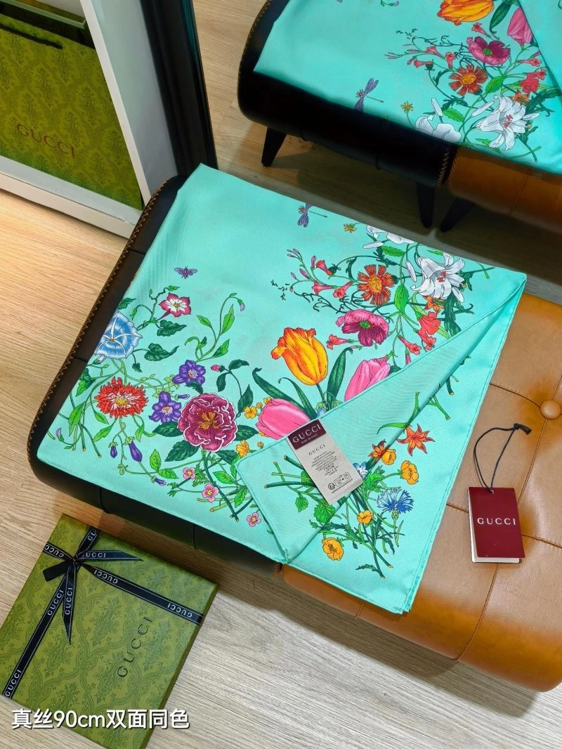 Timeless Gucci Scarf 271806