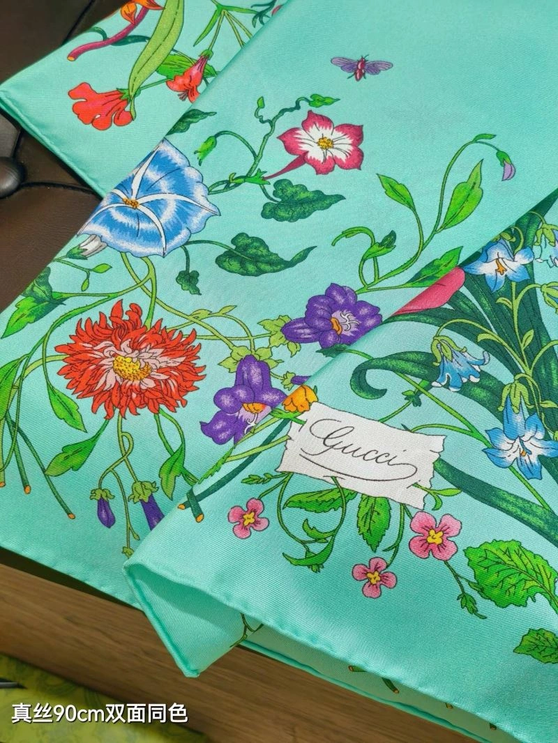 Timeless Gucci Scarf 271806