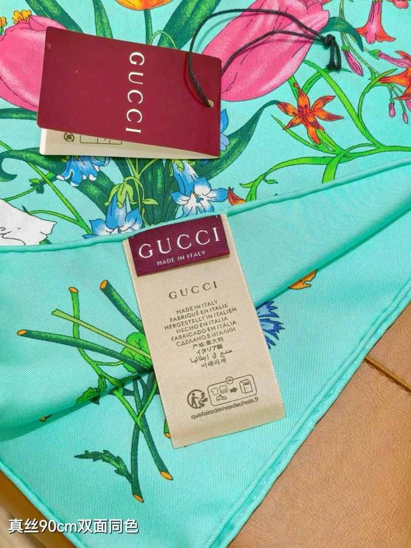 Timeless Gucci Scarf 271806