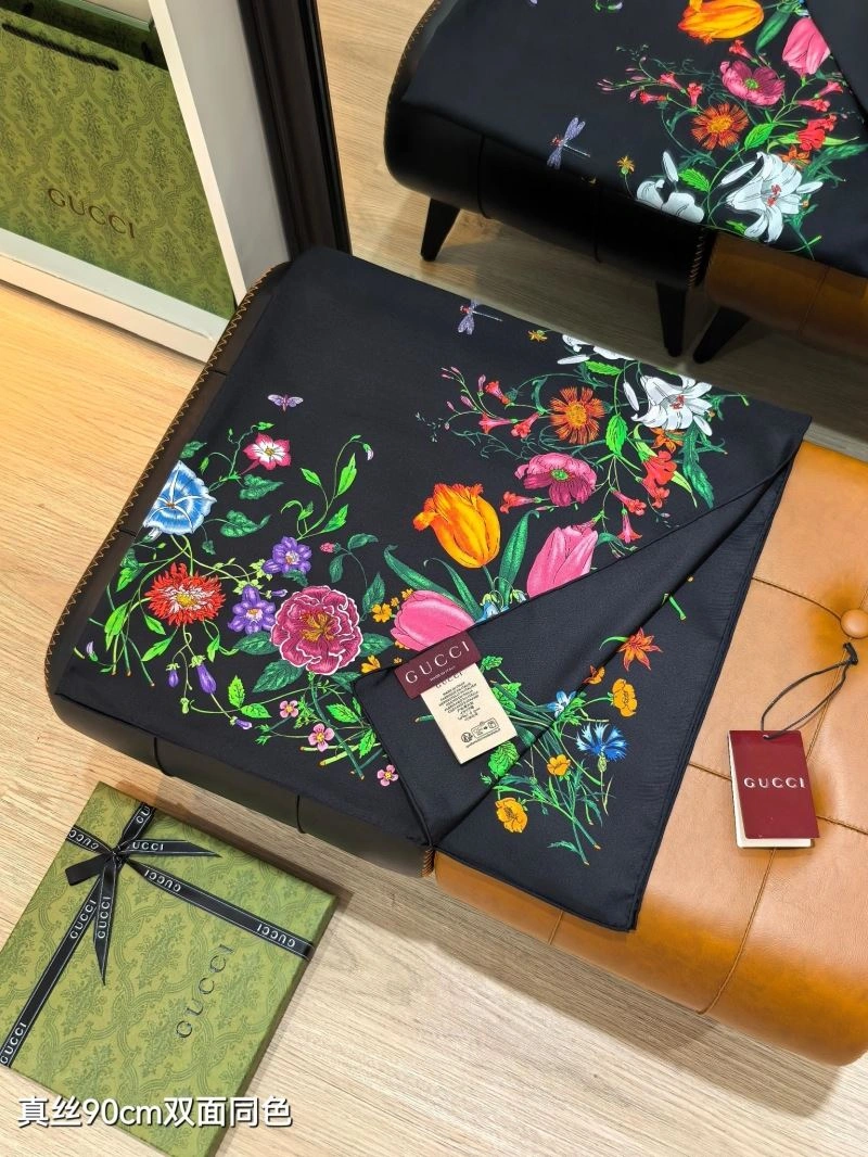 Gucci Scarf SoftTouch 271810