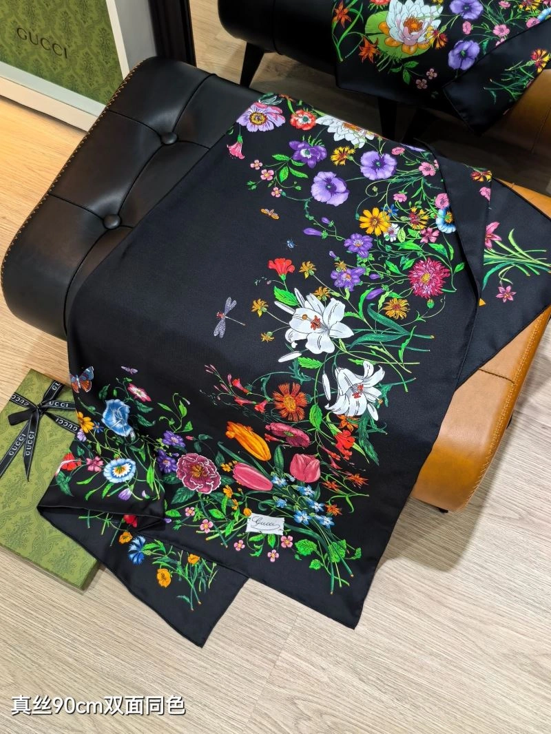 Gucci Scarf SoftTouch 271810