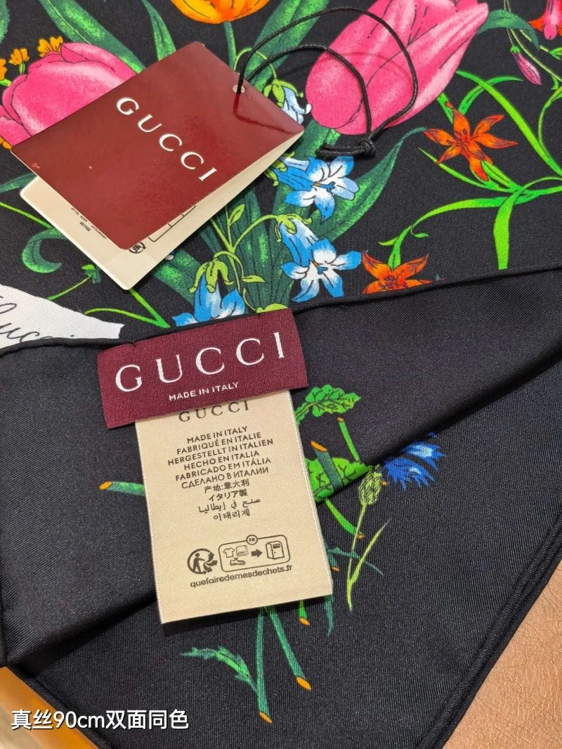 Gucci Scarf SoftTouch 271810