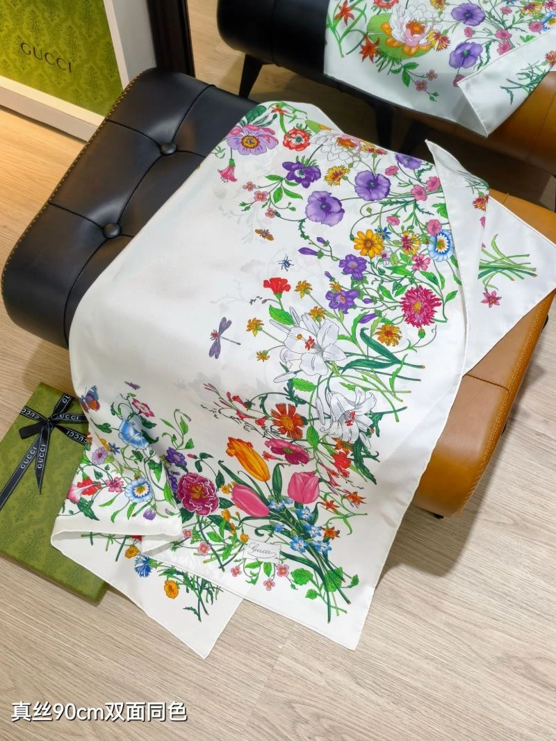 Gucci Scarf Lightweight 271788