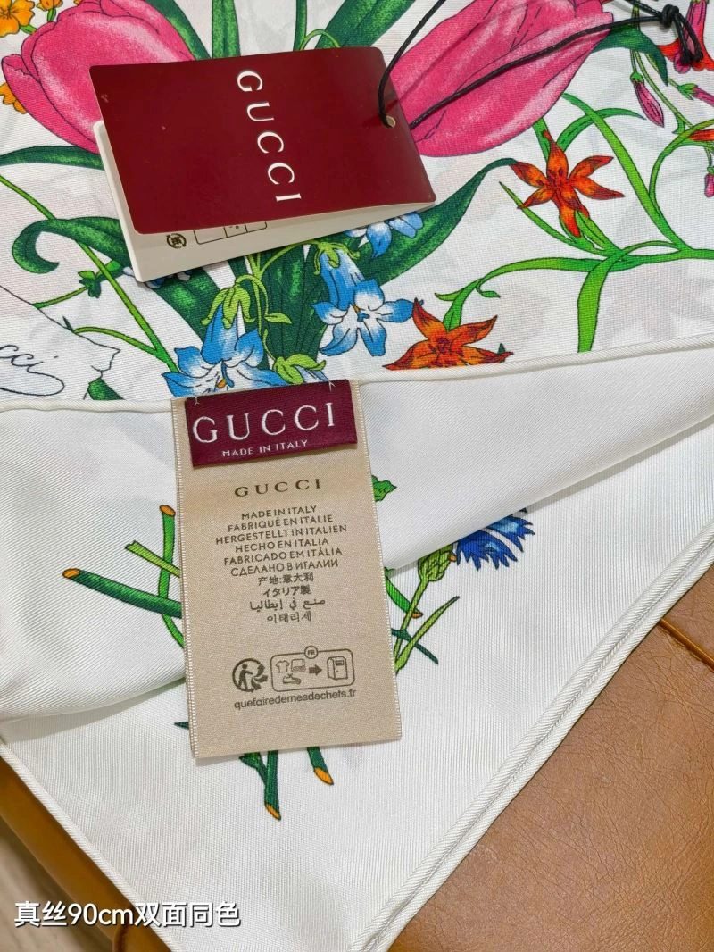 Gucci Scarf Lightweight 271788