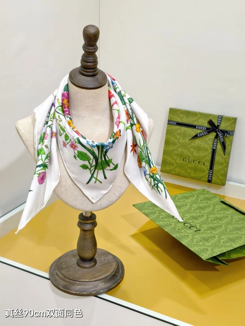 Gucci Scarf Lightweight 271788