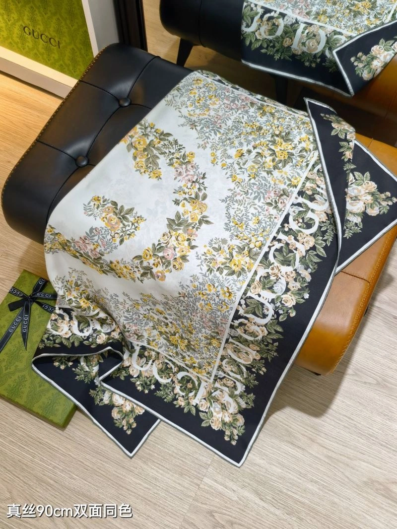 ZipUp Gucci Scarf 271791