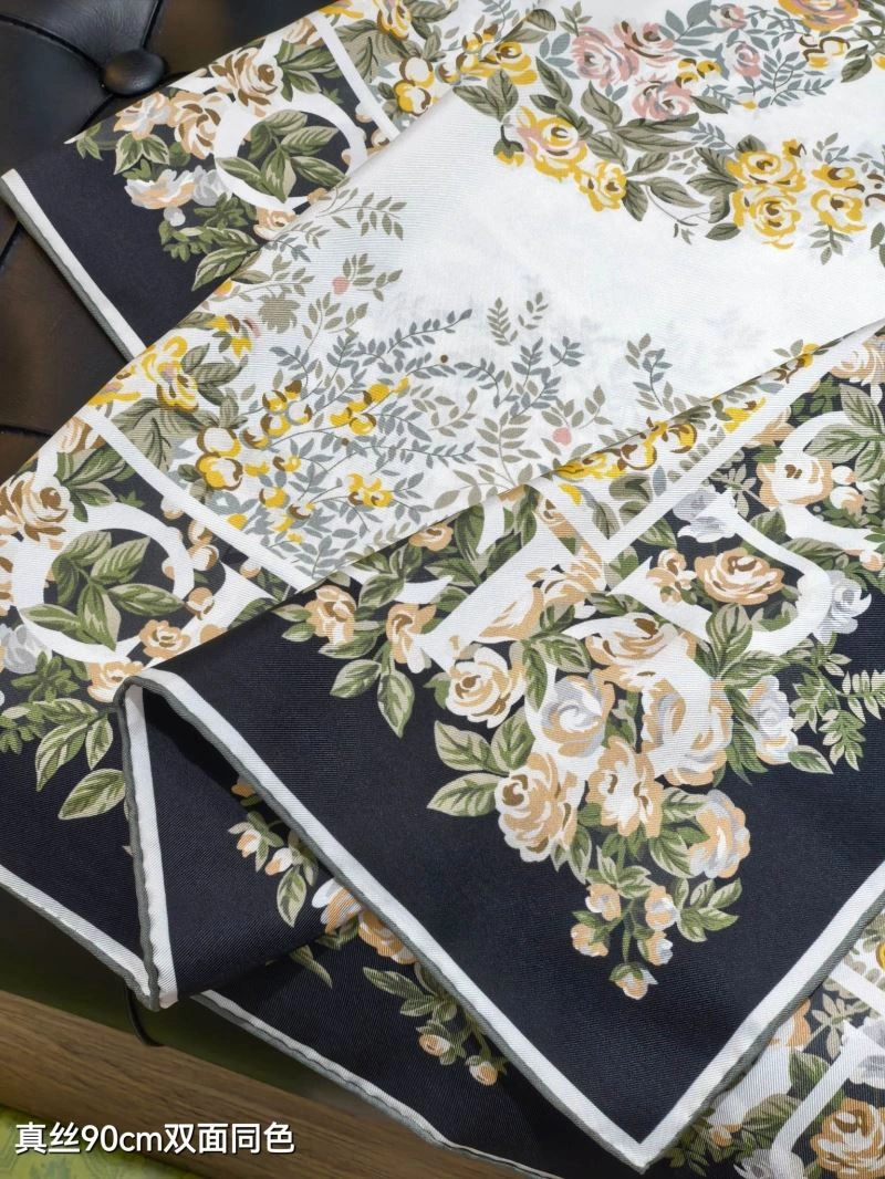 ZipUp Gucci Scarf 271791