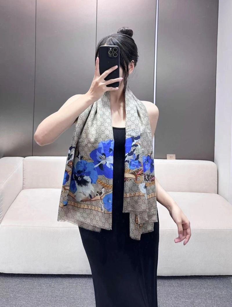 Comfortable Gucci Scarf 271799