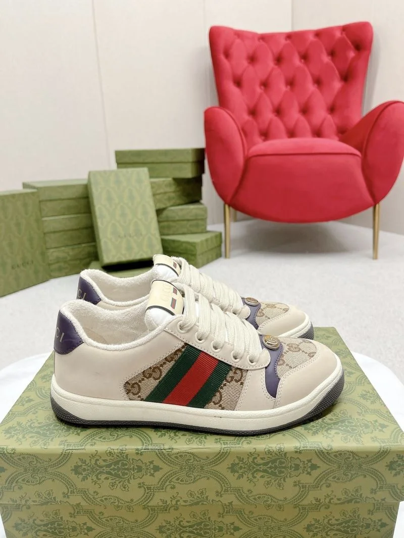 Sleek Gucci Screener Shoes 25944