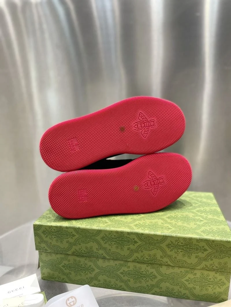 Snug Gucci Screener Shoes 24347