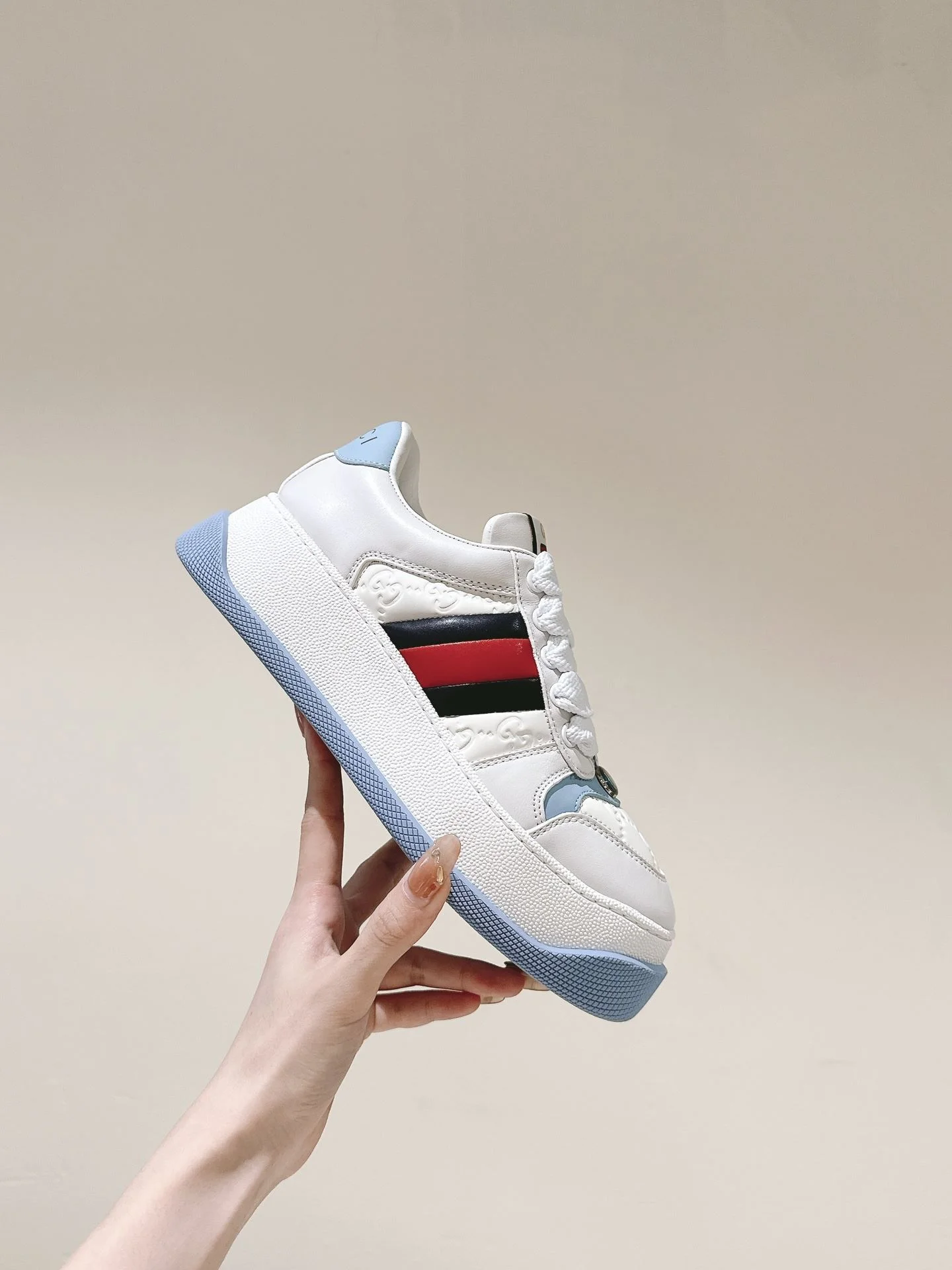 Gucci Screener Shoes Breathable 24335