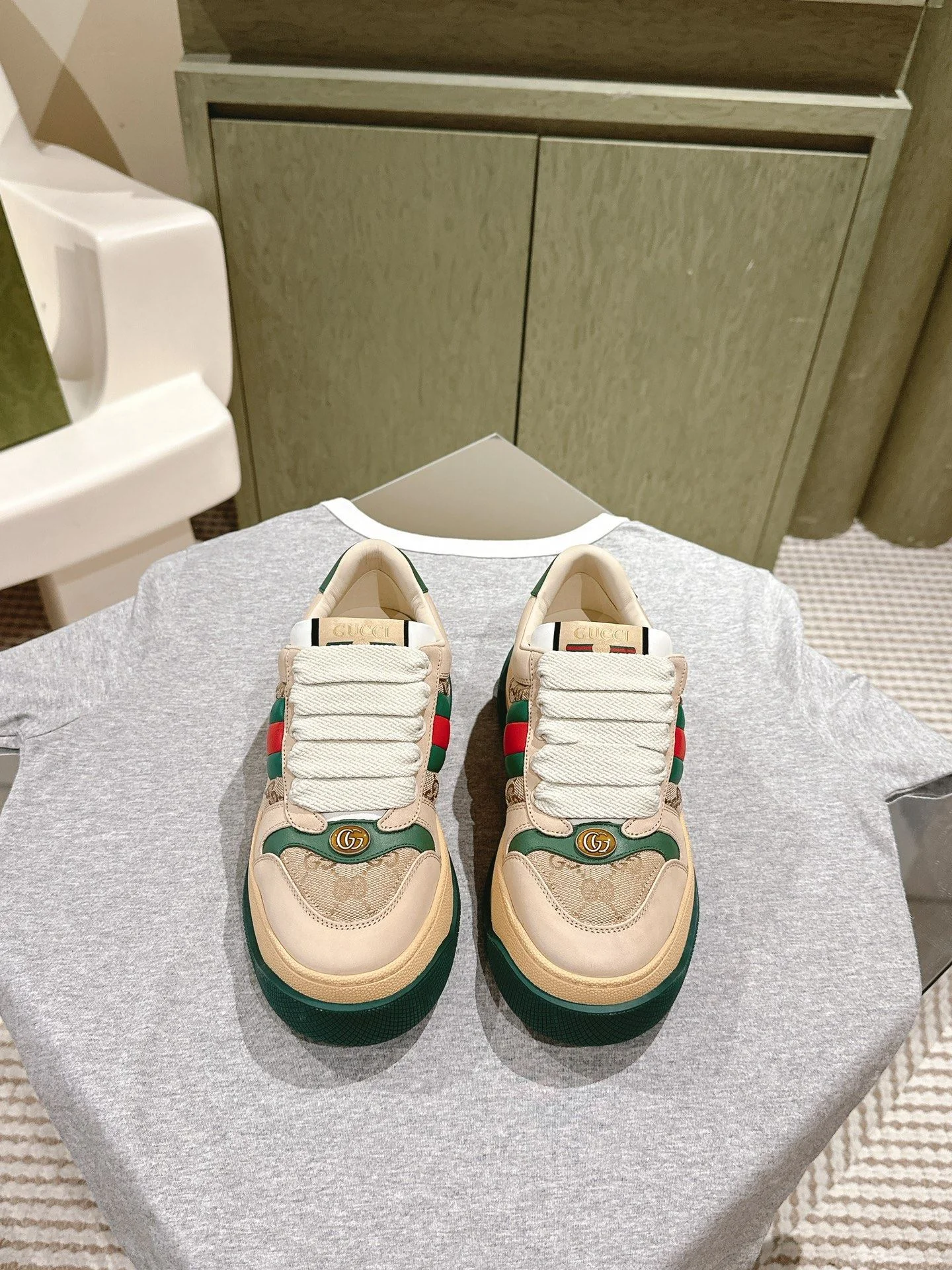 Gucci Screener Shoes Effortless 24338