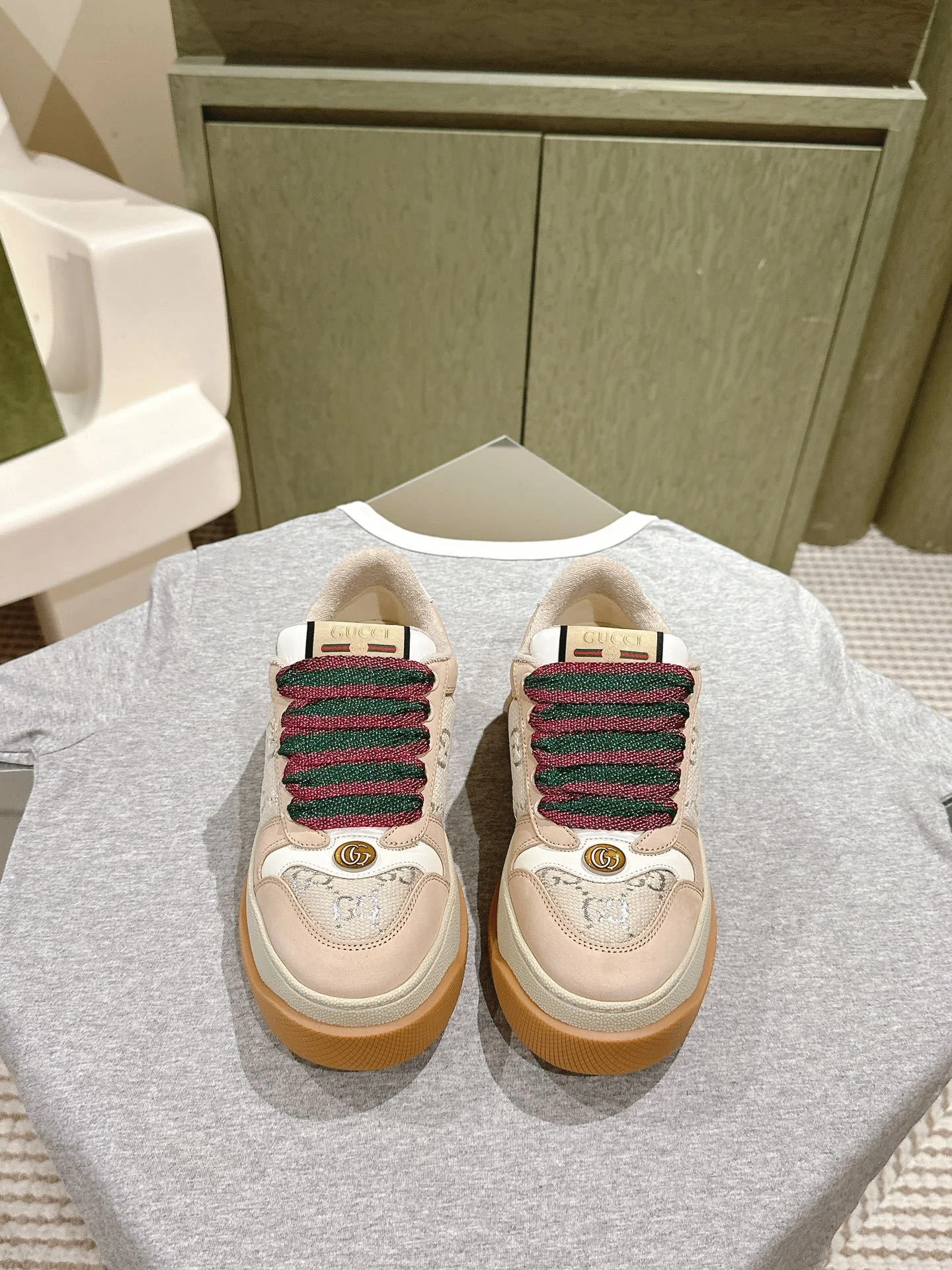 Gucci Screener Shoes Lightweight 24330