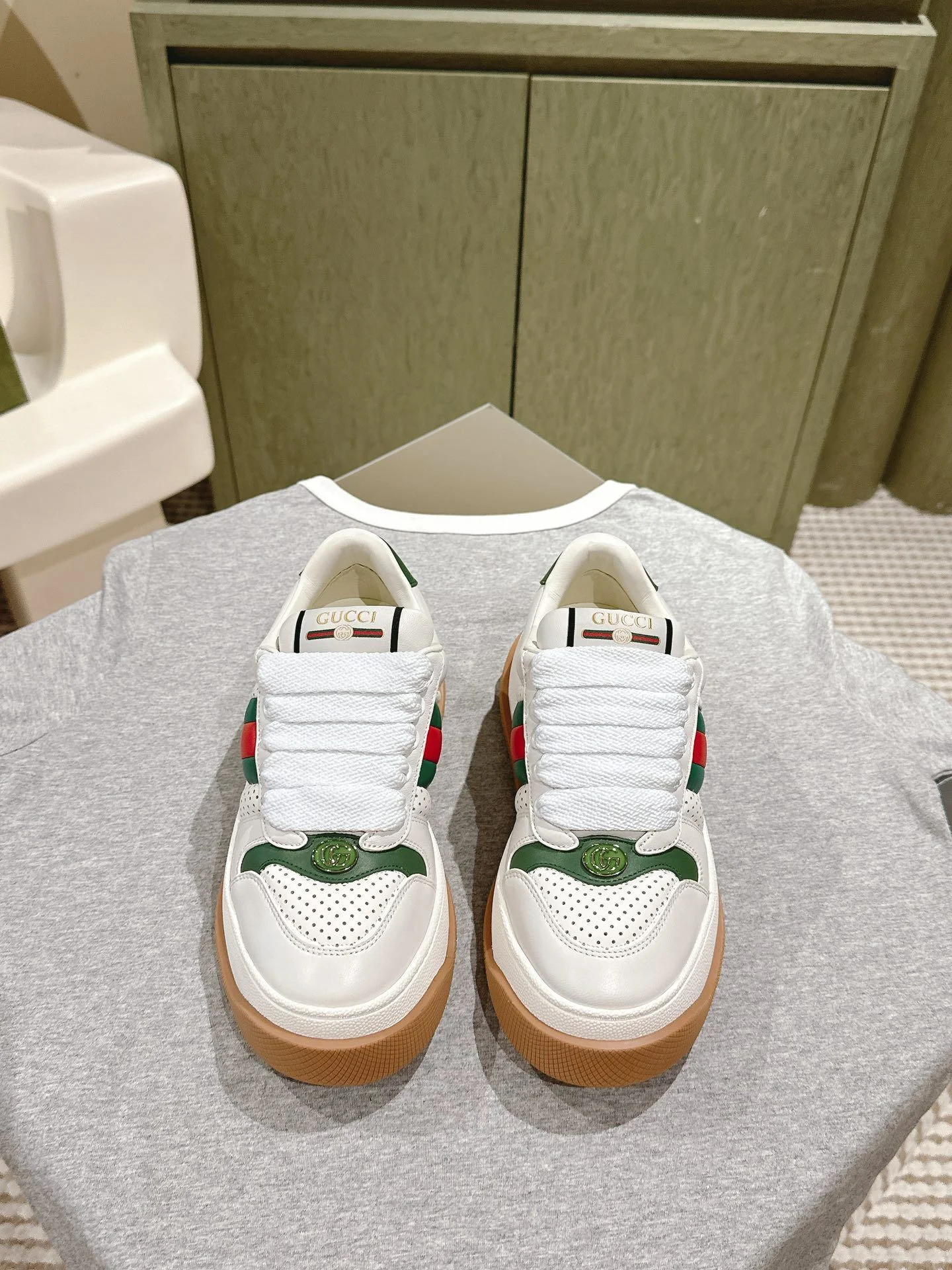 Casual Gucci Screener Shoes 24331