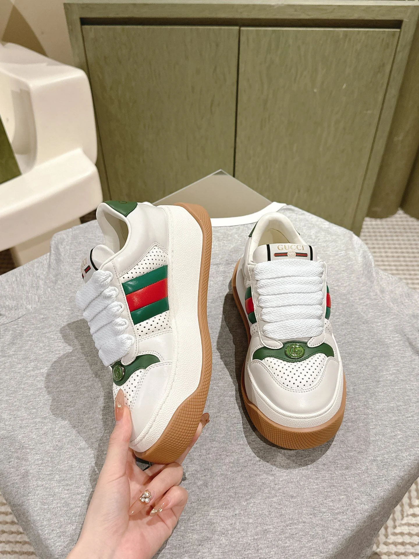 Casual Gucci Screener Shoes 24331