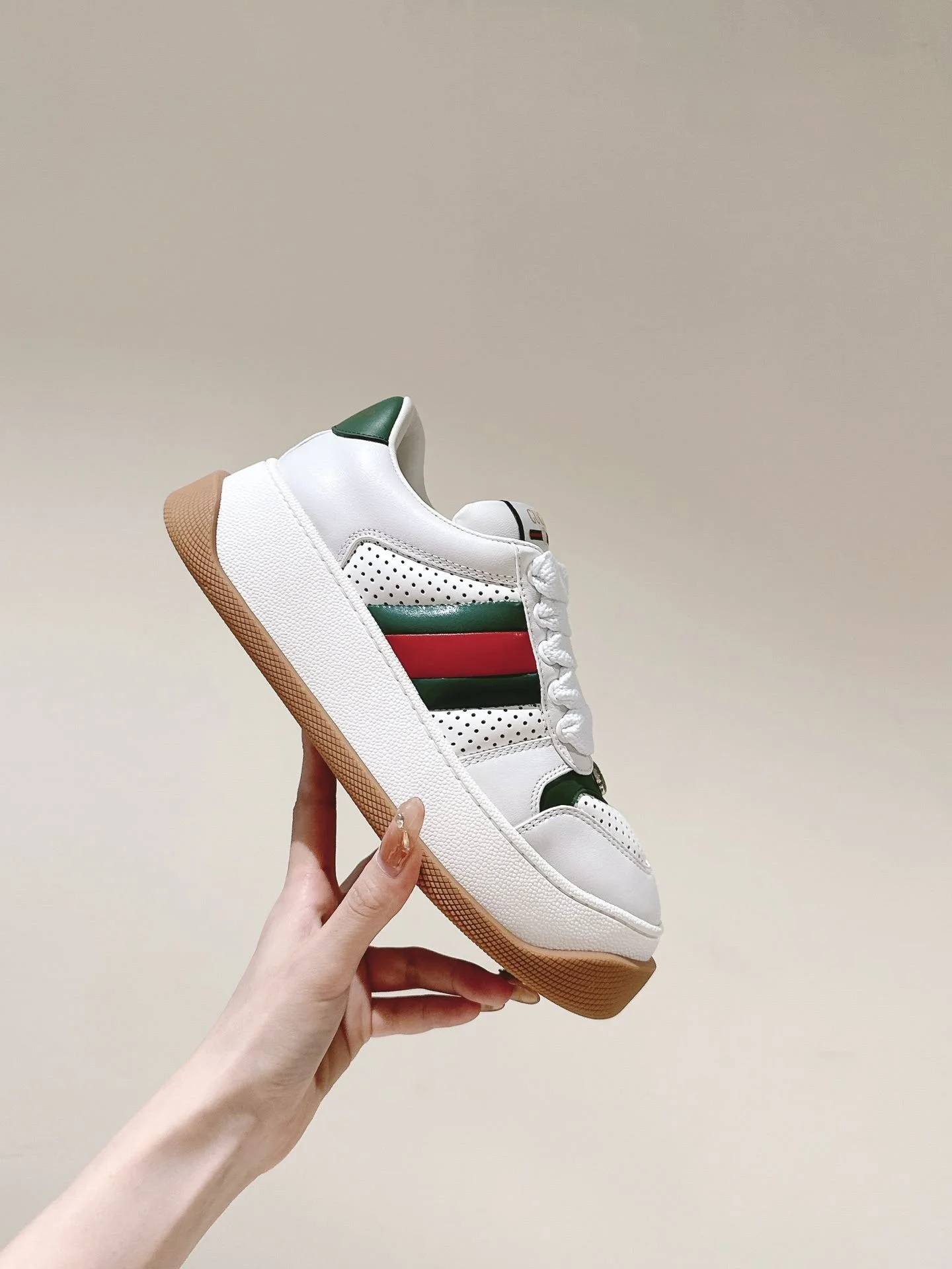 Casual Gucci Screener Shoes 24331