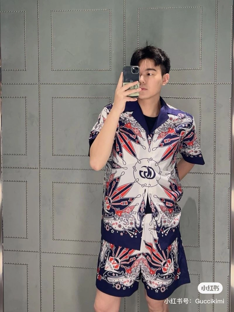 Unisex Gucci Shirts 128565