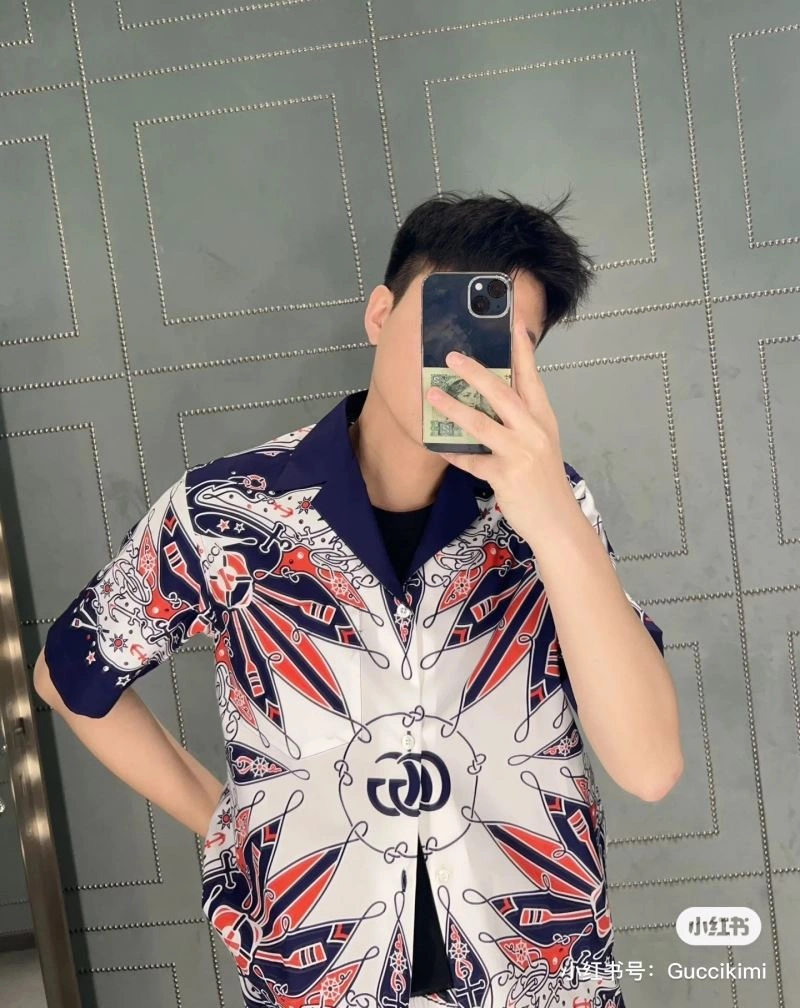 Unisex Gucci Shirts 128565