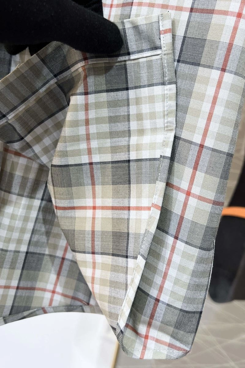 Seasonal Gucci Shirts 126772