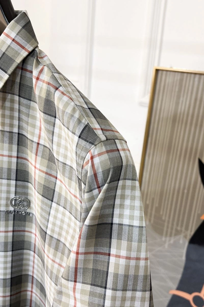 Seasonal Gucci Shirts 126772