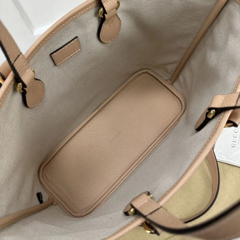 Gucci Shopping Bags Sleek 50436