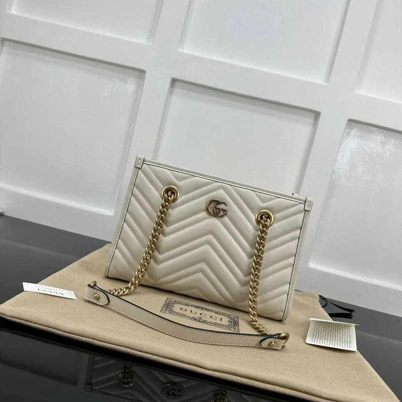 Elegant Gucci Shopping Bags 50362