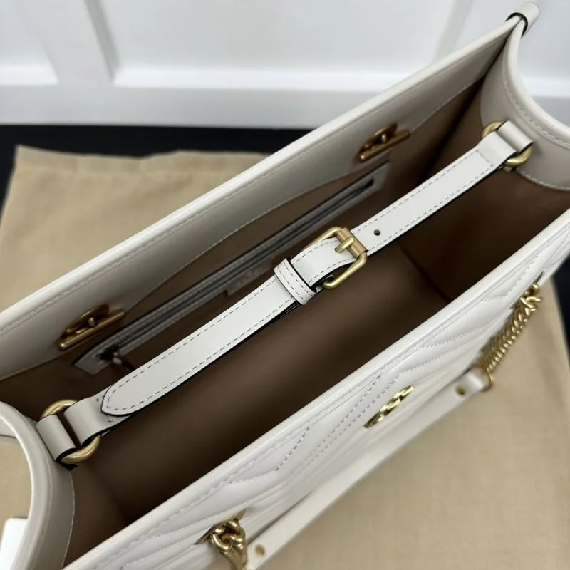 Versatile Gucci Shopping Bags 50391