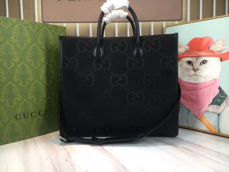 Gucci Shopping Bags Sleek 80771