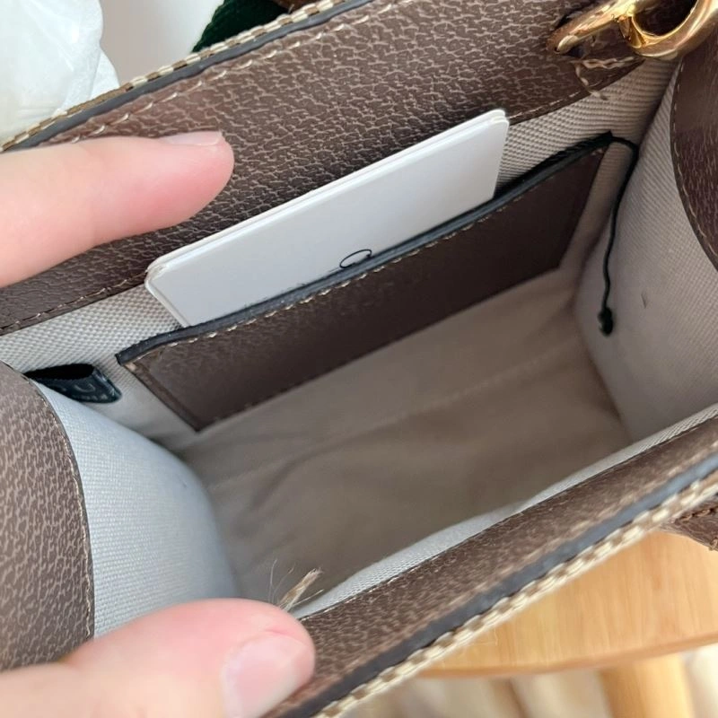 Trendsetting Gucci Shopping Bags 80733